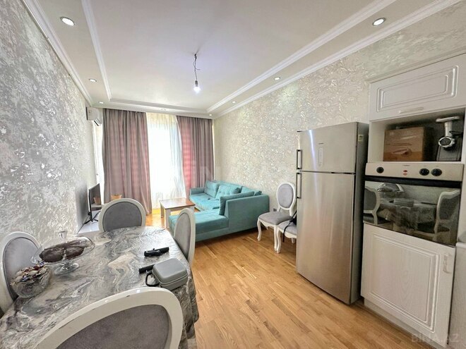 Продаётся 2-комн. новостройка 56 м², м. Кара Караев, photo 5 from 12