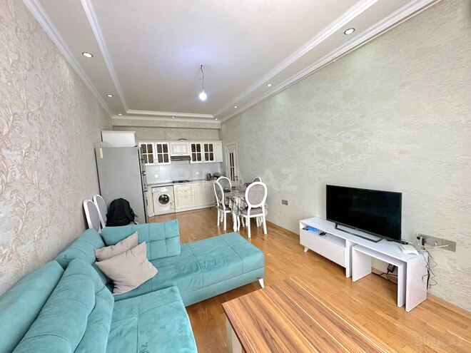 Продаётся 2-комн. новостройка 56 м², м. Кара Караев, photo 4 from 12