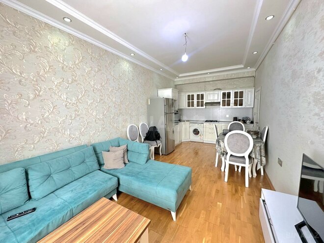 Продаётся 2-комн. новостройка 56 м², м. Кара Караев, photo 3 from 12