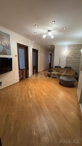 Сдаётся 3-комн. новостройка 125 м², м. Низами, photo 7 from 18