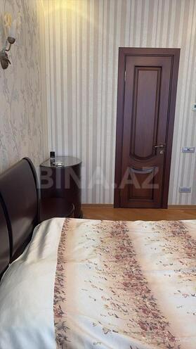 Сдаётся 3-комн. новостройка 125 м², м. Низами, photo 6 from 18