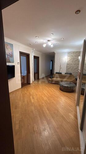 Сдаётся 3-комн. новостройка 125 м², м. Низами, photo 4 from 18