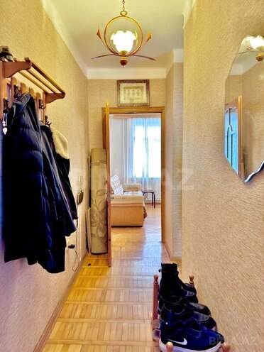 Satılır 2 otaqlı köhnə tikili 40 m², Qara Qarayev m., photo 4 from 14