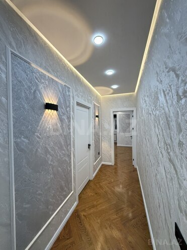 Продаётся 3-комн. вторичка 70 м², м. Халглар Достлугу, photo 1 from 17