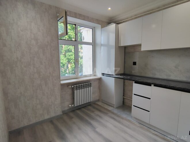 Satılır 2 otaqlı köhnə tikili 60 m², Nərimanov r., photo 3 from 13