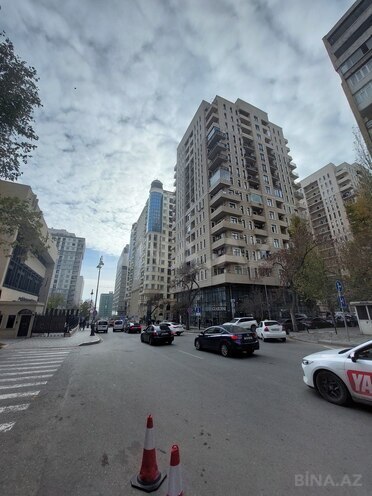 Satılır 5 otaqlı yeni tikili 160 m², 28 May m., photo 1 from 20