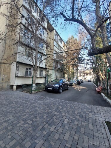 Satılır 2 otaqlı köhnə tikili 60 m², 28 May m., photo 3 from 18