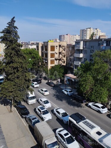 Satılır 2 otaqlı köhnə tikili 40 m², Elmlər Akademiyası m., photo 3 from 18