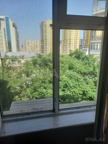 Satılır 1 otaqlı köhnə tikili 33 m², Nizami m., photo 9 from 10