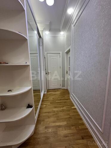 Satılır 2 otaqlı köhnə tikili 71 m², Qara Qarayev m., photo 10 from 13