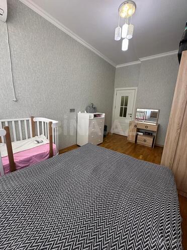 Satılır 2 otaqlı köhnə tikili 71 m², Qara Qarayev m., photo 6 from 13