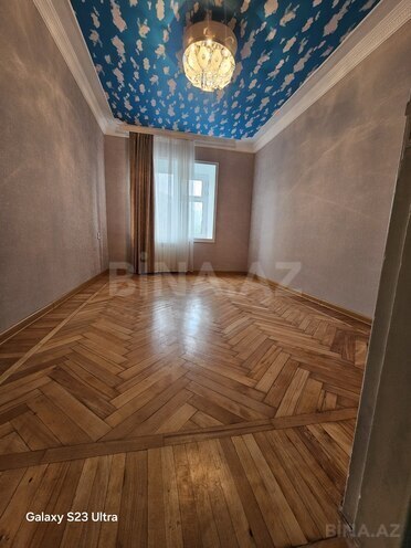 Satılır 2 otaqlı köhnə tikili 60 m², İnşaatçılar m., photo 3 from 15