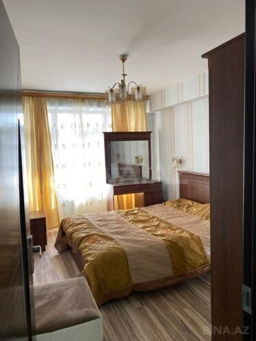 Satılır 2 otaqlı köhnə tikili 70 m², Yasamal r., photo 4 from 16