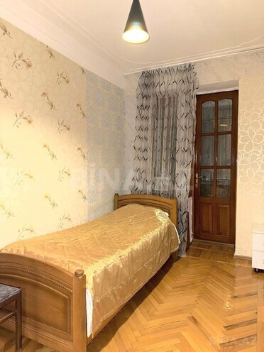 Продаётся 5-комн. вторичка 160 м², Насиминский  р., photo 19 from 31
