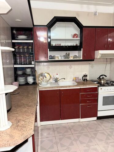 Продаётся 5-комн. вторичка 160 м², Насиминский  р., photo 23 from 31