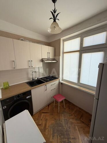 Сдаётся 1-комн. вторичка 40 м², м. Гянджлик, photo 1 from 7