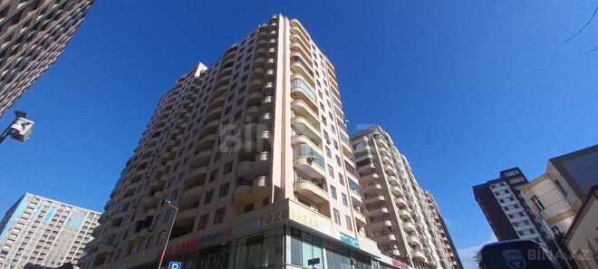 İcarəyə verilir 4 otaqlı yeni tikili 220 m², 28 May m., photo 1 from 26