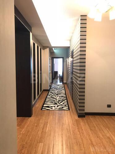 İcarəyə verilir 4 otaqlı yeni tikili 220 m², 28 May m., photo 5 from 26