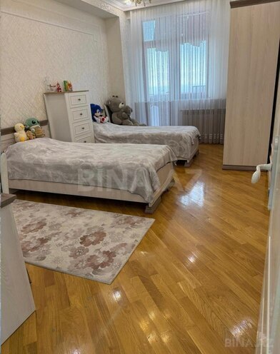 Продается 3-комн. новостройка 161 м², м. Ази Асланов, photo 10 from 18