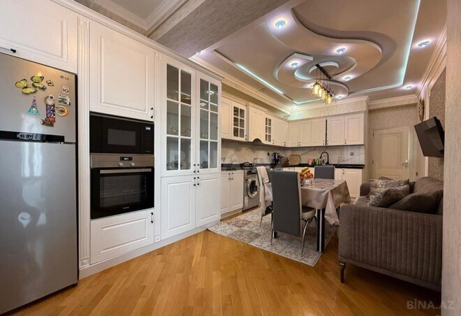 Продается 3-комн. новостройка 161 м², м. Ази Асланов, photo 13 from 18