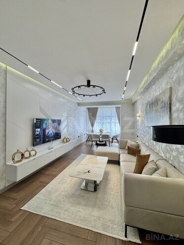 Продаётся 4-комн. новостройка 141.7 м², м. Гянджлик, photo 1 from 15