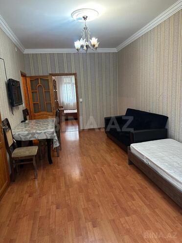 İcarəyə verilir 2 otaqlı köhnə tikili 70 m², Memar Əcəmi m., photo 1 from 11