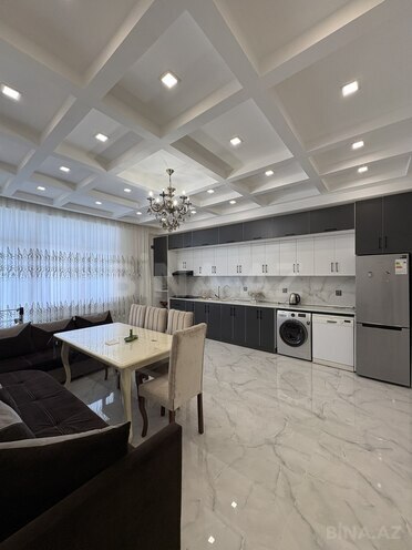 İcarəyə verilir 3 otaqlı yeni tikili 120 m², Gənclik m., photo 1 from 18