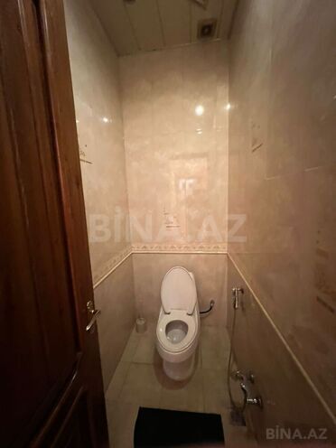 İcarəyə verilir 10 otaqlı həyət evi/bağ evi 700 m², Qara Qarayev m., photo 18 from 31