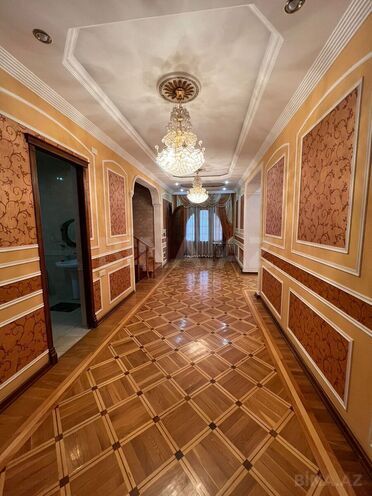 İcarəyə verilir 10 otaqlı həyət evi/bağ evi 700 m², Qara Qarayev m., photo 17 from 31