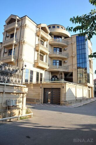 İcarəyə verilir 12 otaqlı həyət evi/bağ evi 1 200 m², Nəsimi m., photo 1 from 26