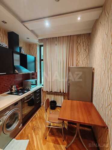 Продаётся 3-комн. вторичка 70 м², м. Ичеришехер, photo 14 from 17