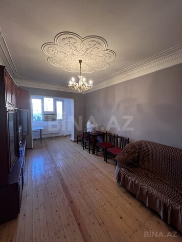Сдаётся 4-комн. вторичка 100 м², м. Низами, photo 1 from 10