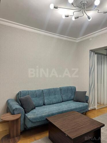 Satılır 2 otaqlı köhnə tikili 45 m², İnşaatçılar m., photo 3 from 14