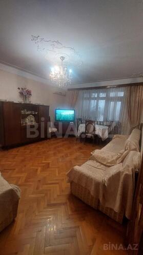 Продаётся 4-комн. вторичка 100 м², м. Элмляр Академиясы, photo 11 from 14