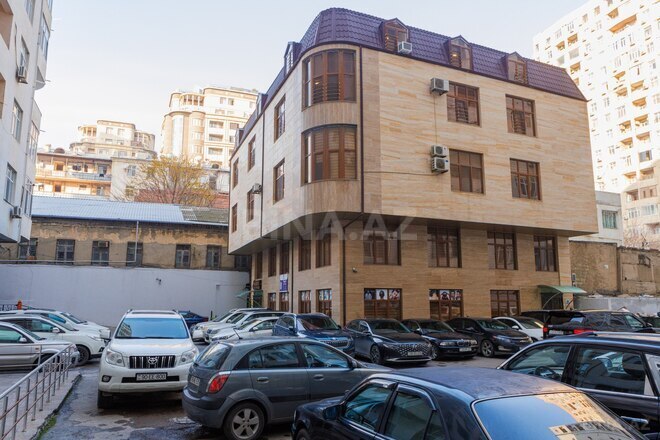 Продаётся  объект 1 200 м², м. Низами, photo 3 from 18