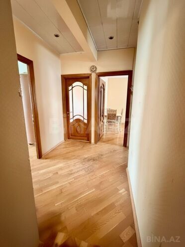 Satılır 4 otaqlı köhnə tikili 107 m², Böyükşor q., photo 1 from 15