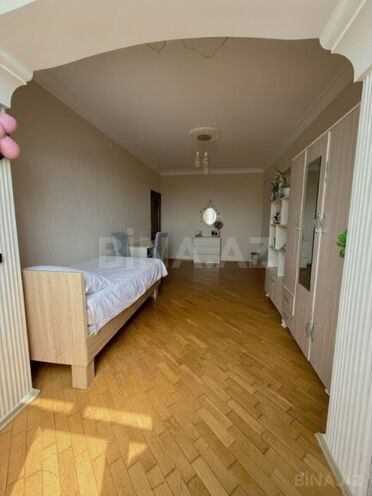 Satılır 4 otaqlı köhnə tikili 107 m², Böyükşor q., photo 5 from 15