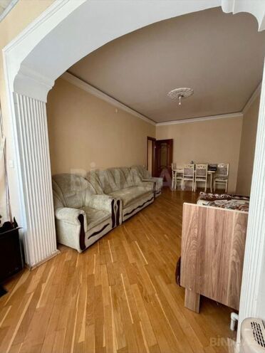 Satılır 4 otaqlı köhnə tikili 107 m², Böyükşor q., photo 10 from 15