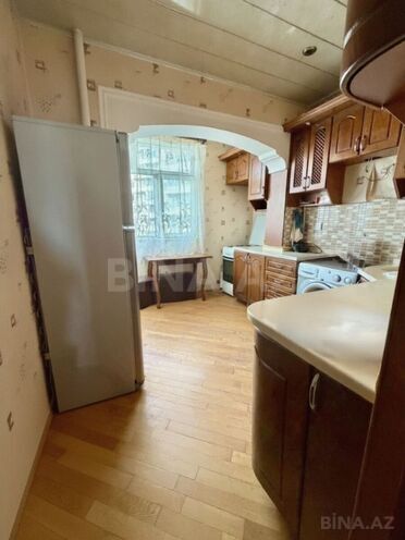 Satılır 4 otaqlı köhnə tikili 107 m², Böyükşor q., photo 11 from 15