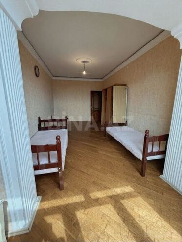 Satılır 4 otaqlı köhnə tikili 107 m², Böyükşor q., photo 6 from 15