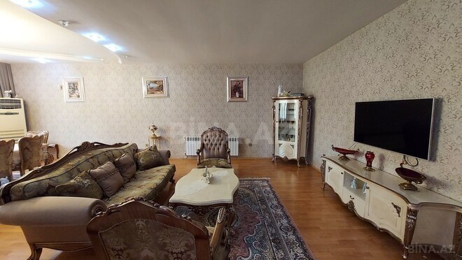 Satılır 8 otaqlı həyət evi/bağ evi 400 m², Badamdar q., photo 12 from 18