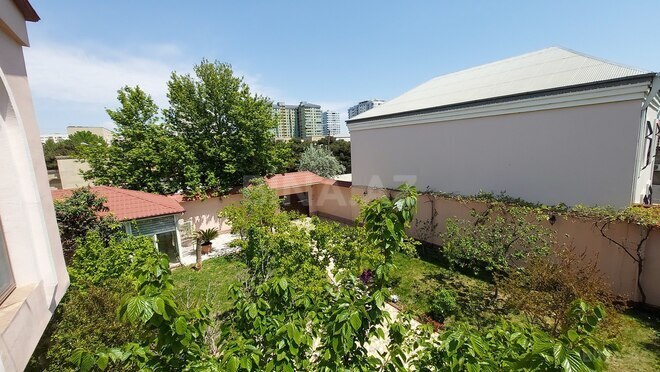Satılır 8 otaqlı həyət evi/bağ evi 400 m², Badamdar q., photo 17 from 18