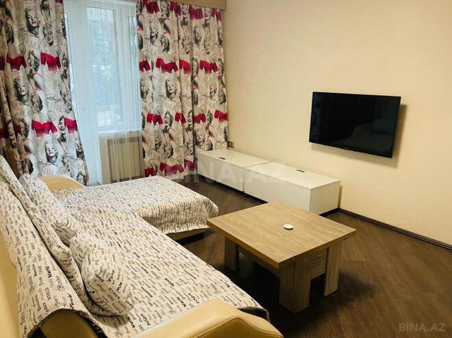 Сдаётся 1-комн. вторичка 40 м², м. Элмляр Академиясы, photo 4 from 12