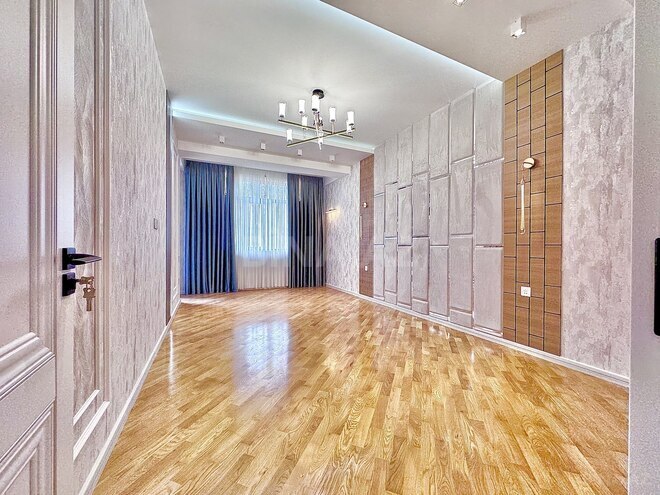 Продаётся 3-комн. новостройка 120 м², м. Нефтчиляр, photo 1 from 13