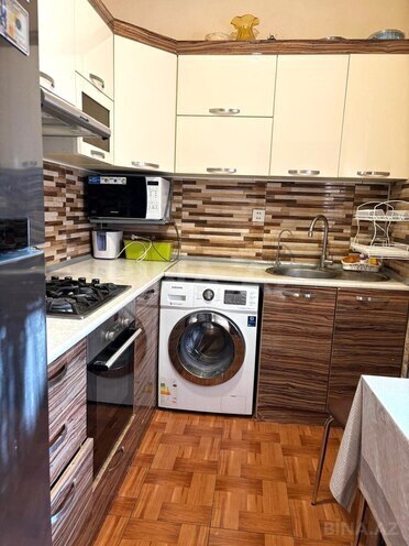 Satılır 2 otaqlı köhnə tikili 68 m², 28 May m., photo 11 from 17