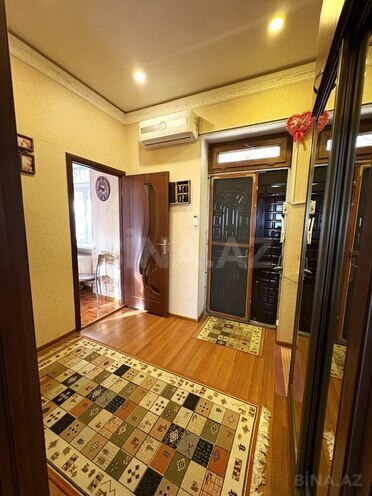 Satılır 2 otaqlı köhnə tikili 68 m², 28 May m., photo 13 from 17