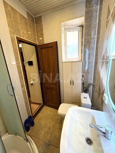 Satılır 2 otaqlı köhnə tikili 68 m², 28 May m., photo 8 from 17