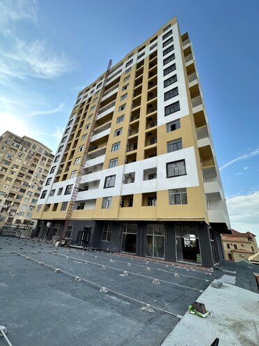 Продаётся 3-комн. новостройка 119 м², м. Нефтчиляр, photo 1 from 7
