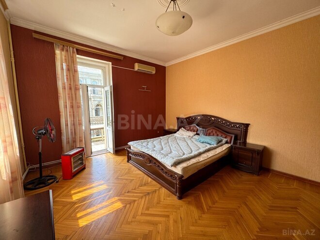Satılır 3 otaqlı köhnə tikili 98.6 m², Sahil m., photo 4 from 32