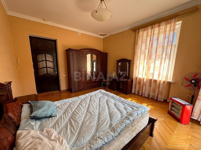 Satılır 3 otaqlı köhnə tikili 98.6 m², Sahil m., photo 9 from 32
